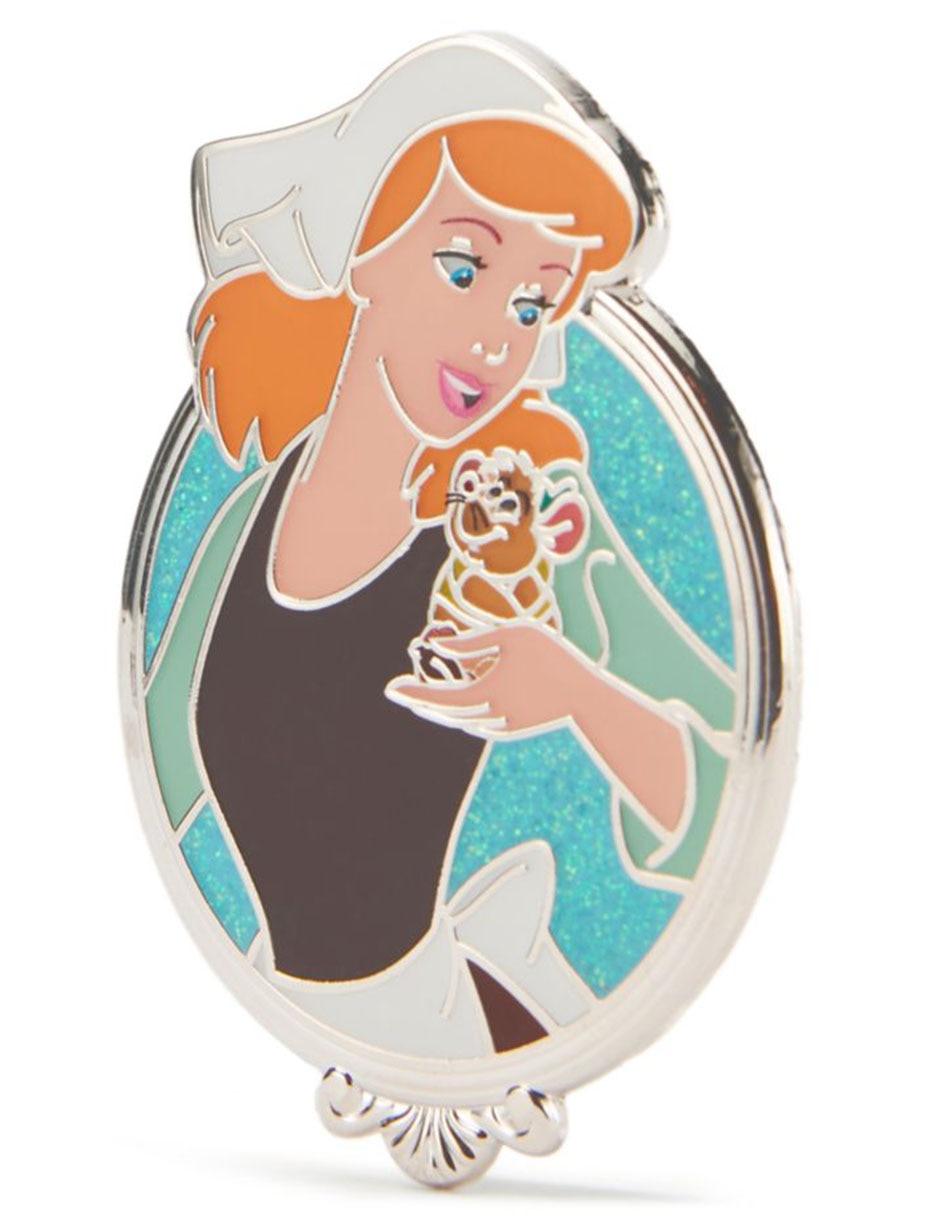 Pin Ceninicienta de Metal 2